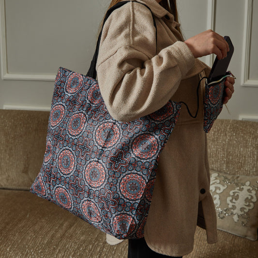 حقيبة الفراشة السحرية – قابلة للطي، مقاومة للماء، وعملية بكل المقاييس