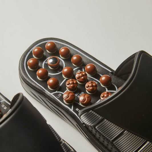 سليبر التدليك العلاجي لتخفيف الألم وتنشيط الدورة الدموية