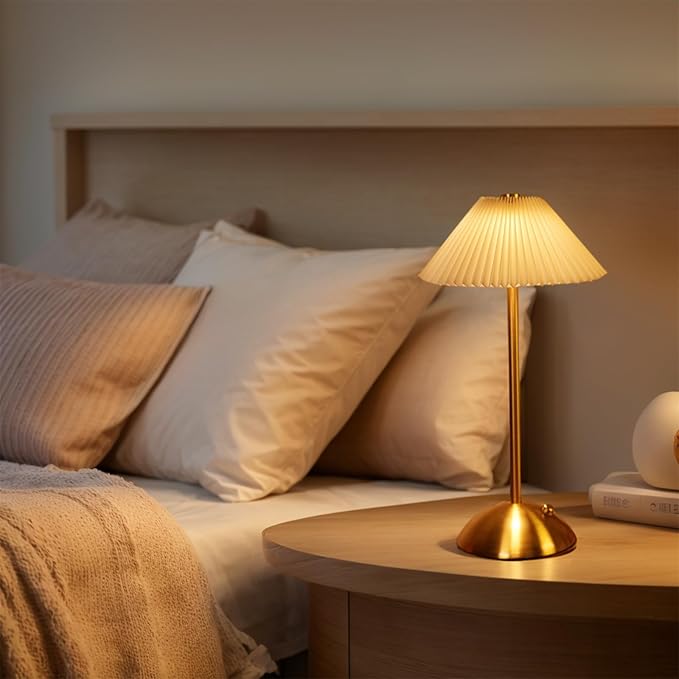 مصباح طاولة فاخر بتحكم باللمس إضاءة متعددة المستويات وتصميم ذهبي أنيق