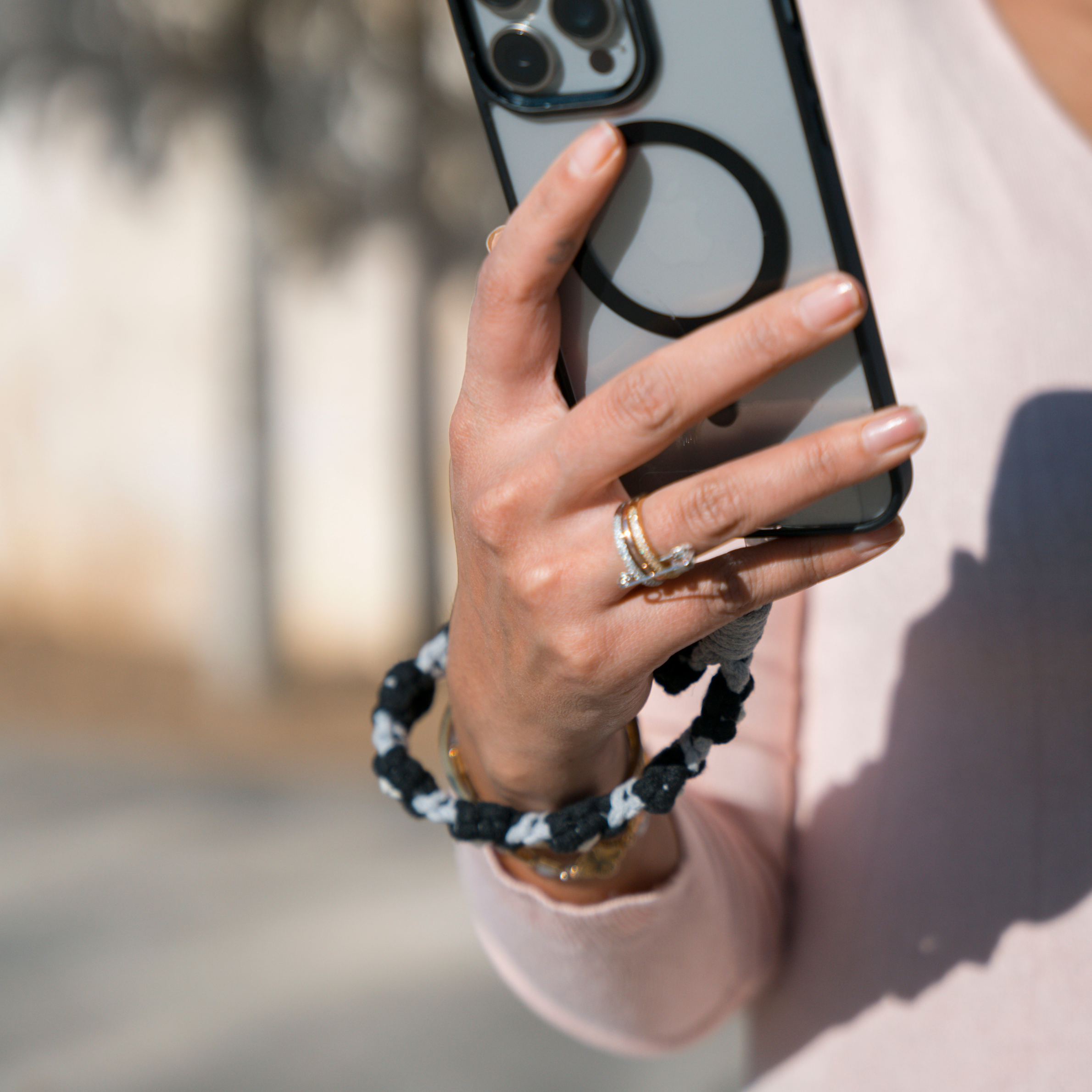 ميدالية الزهر – أنيقة وعملية مصنوعة يدوياً