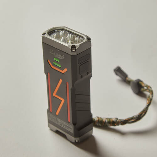 كشاف الطاقة الذكي قوةو لاضائة خارقة LED