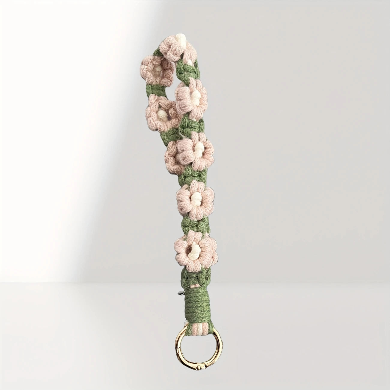 ميدالية الزهر – أنيقة وعملية مصنوعة يدوياً