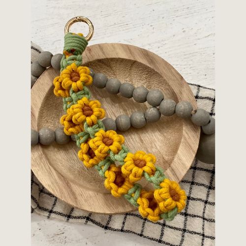 ميدالية الزهر – أنيقة وعملية مصنوعة يدوياً